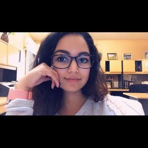 Meet your Posher, Lisha